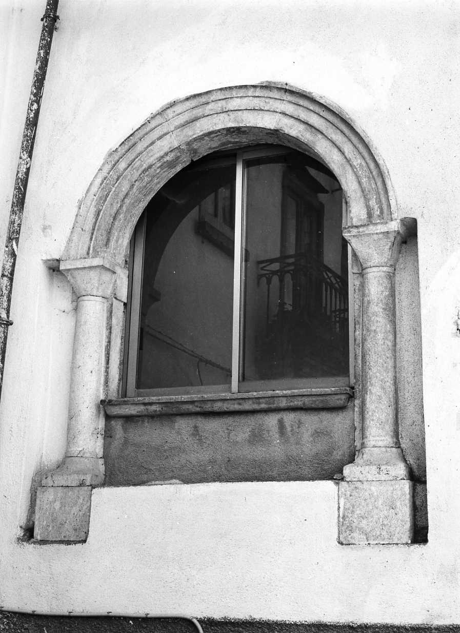 mostra di finestra - bottega molisana (sec. XIX)