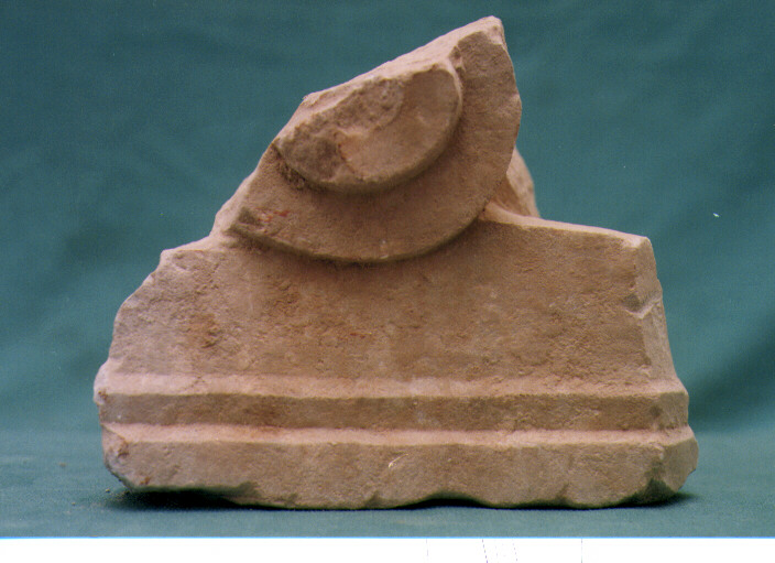 capitello, frammento - bottega Italia meridionale (fine sec. XII)