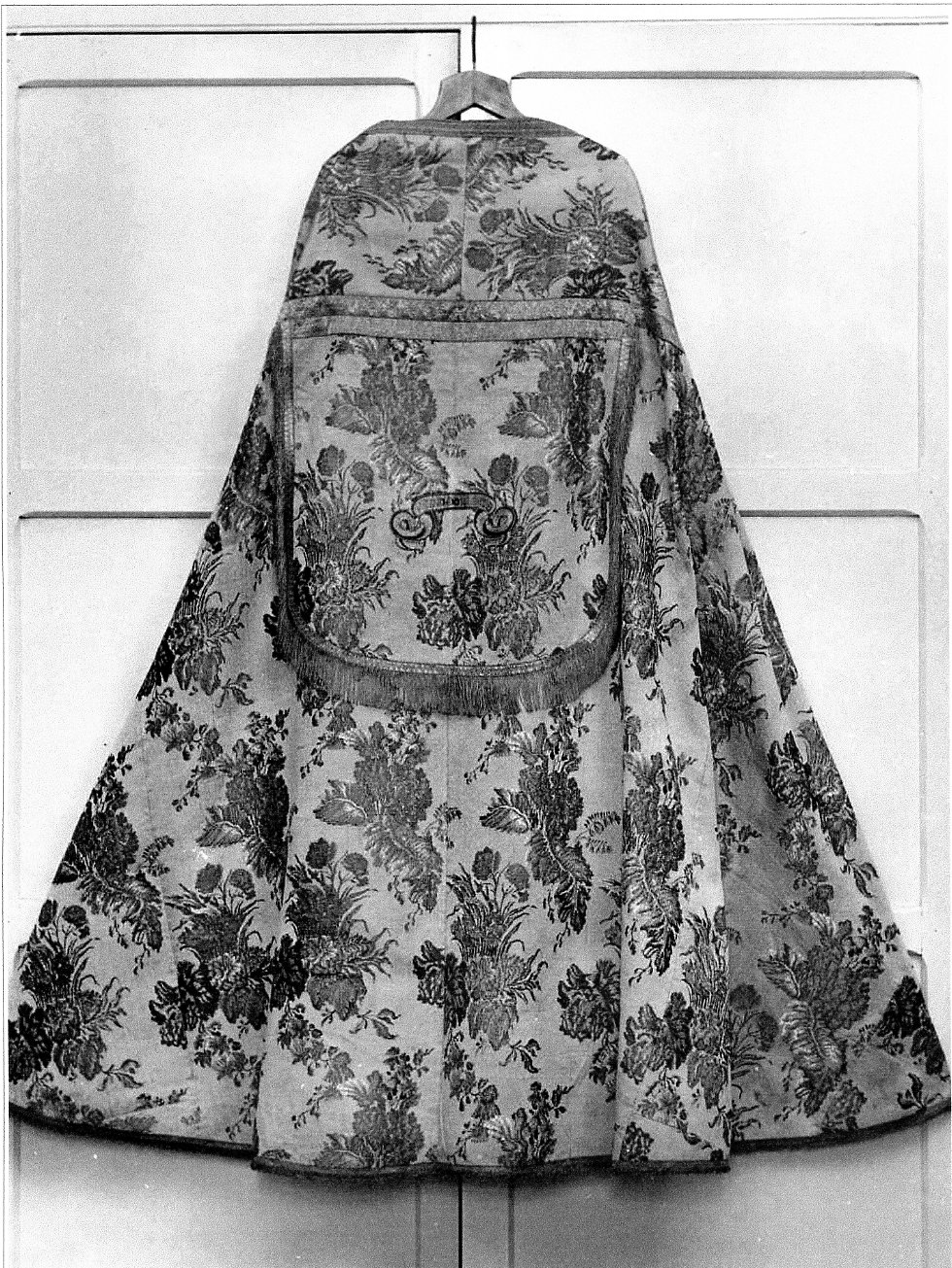 piviale, opera isolata - manifattura francese (sec. XVIII)