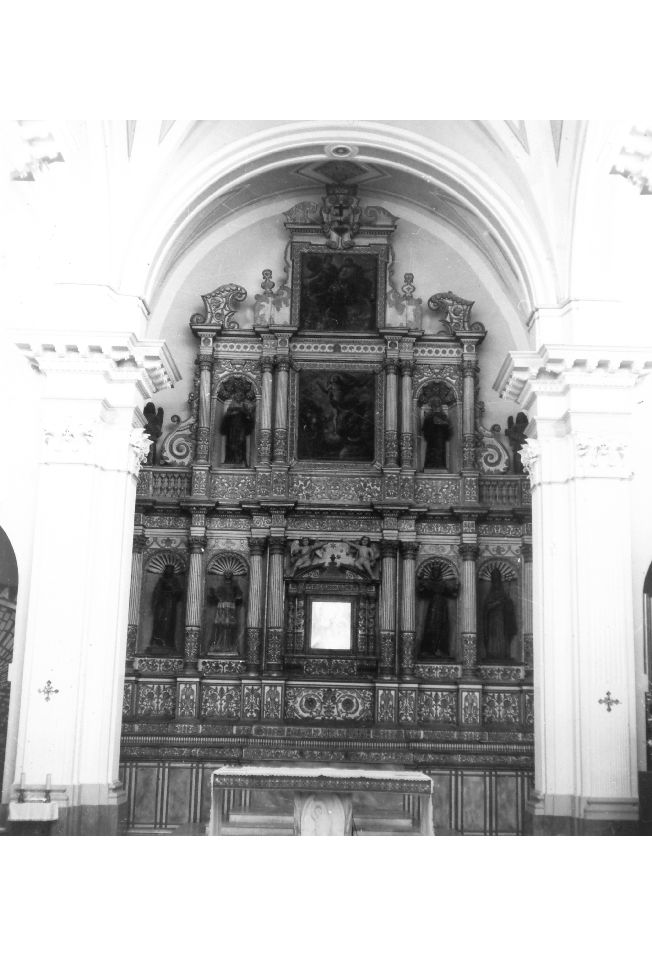 altare maggiore di fra' Diego da Francavilla (attribuito), Francesco Maria da Gallipoli (attribuito) (inizio sec. XVIII)