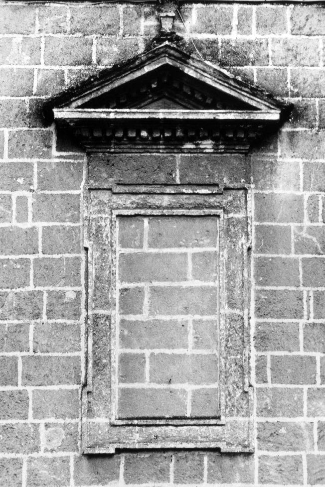 mostra di finestra, coppia di Nicola da Lequile (sec. XVII)