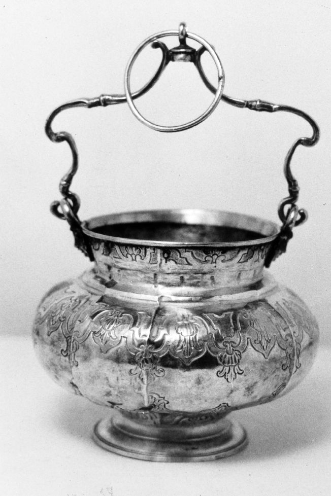 secchiello per l'acqua benedetta - ambito Italia meridionale (seconda metà sec. XIX)