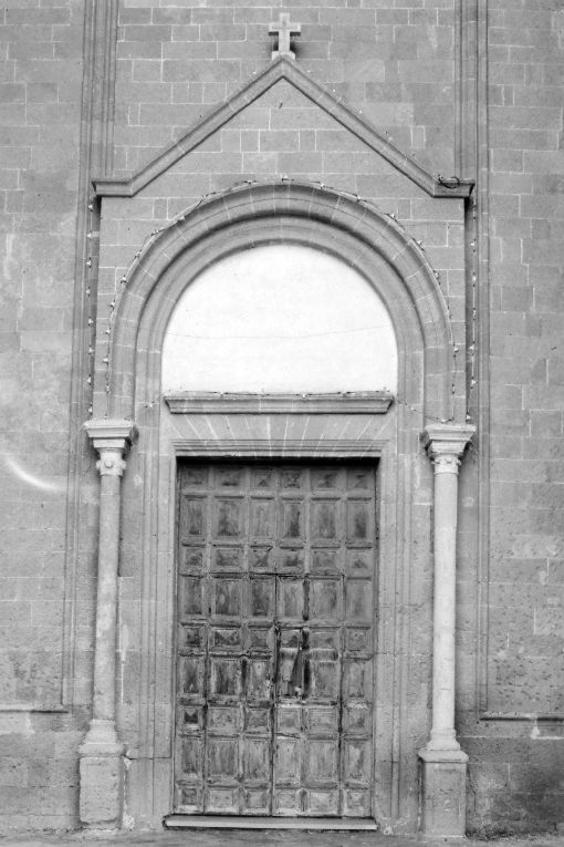 portale - ambito pugliese (prima metà sec. XIV)