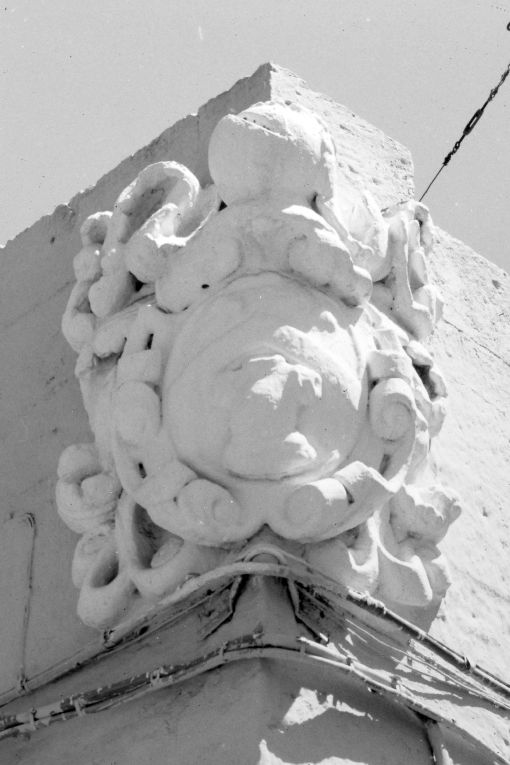 stemma gentilizio (rilievo) - ambito Italia meridionale (sec. XVIII)