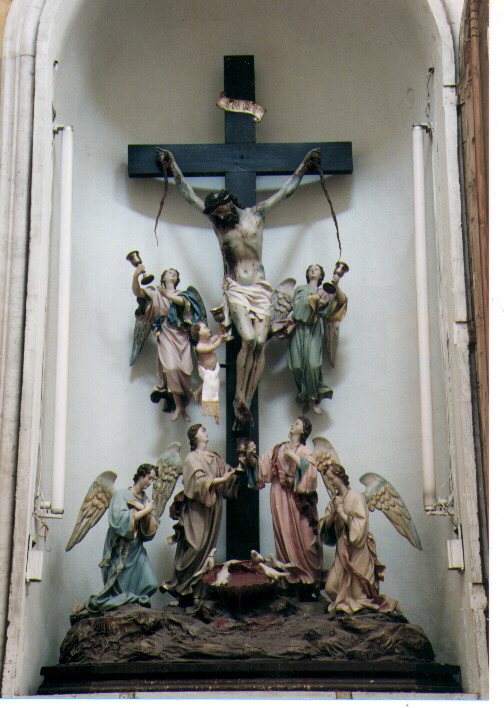 Cristo crocifisso e angeli (statua) - ambito Italia meridionale (seconda metà sec. XIX)