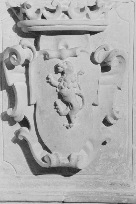 stemma gentilizio (rilievo) di Boffelli P (bottega) - ambito salentino (sec. XVIII)