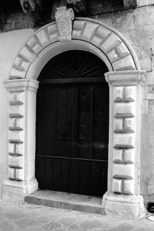 portale - ambito salentino (sec. XVI)