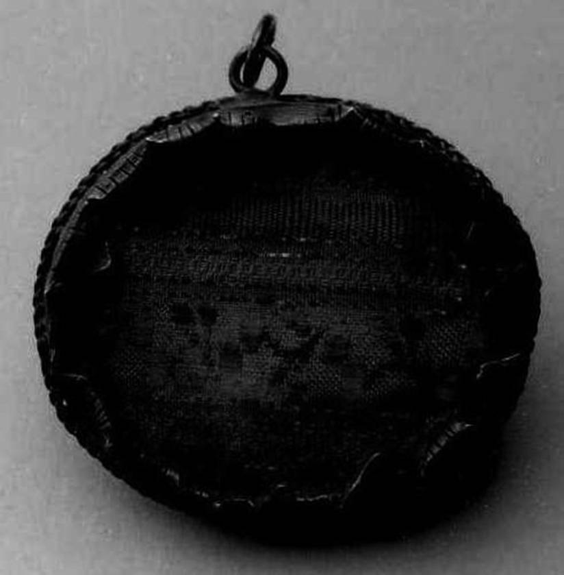Reliquiario a capsula - a medaglione