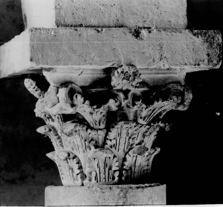 Capitello, serie