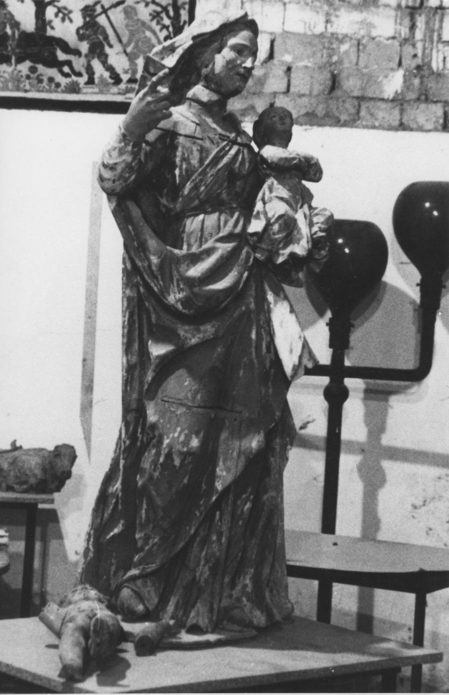 Sant'anna con la madonna e angelo (gruppo scultoreo)