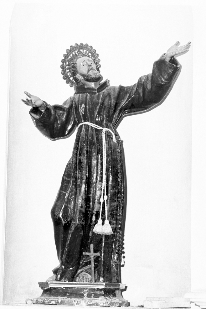 San francesco d'assisi (statua)