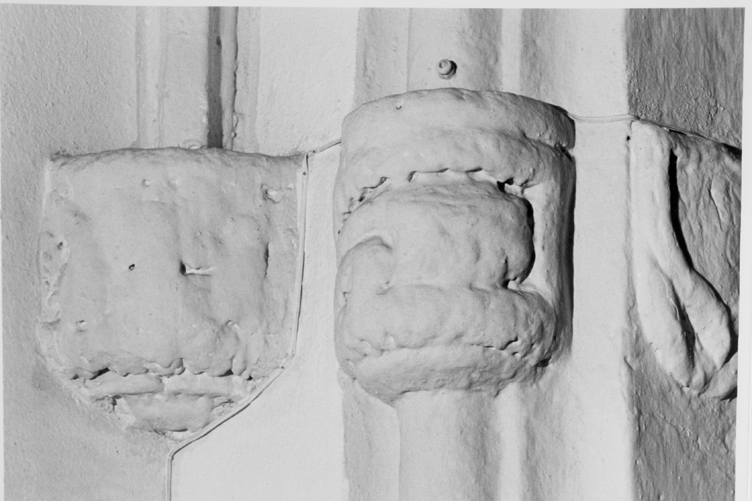 Semicapitello