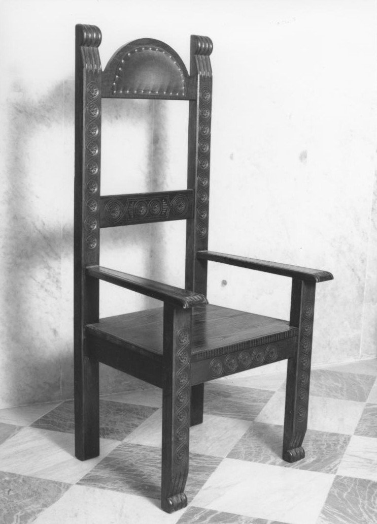 Sedia - a braccioli
