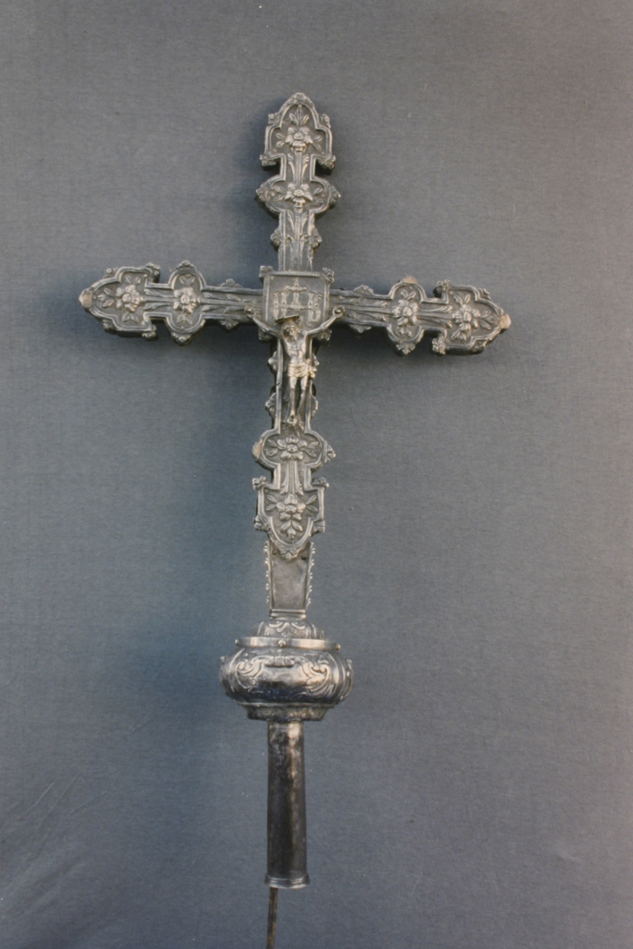 Croce processionale