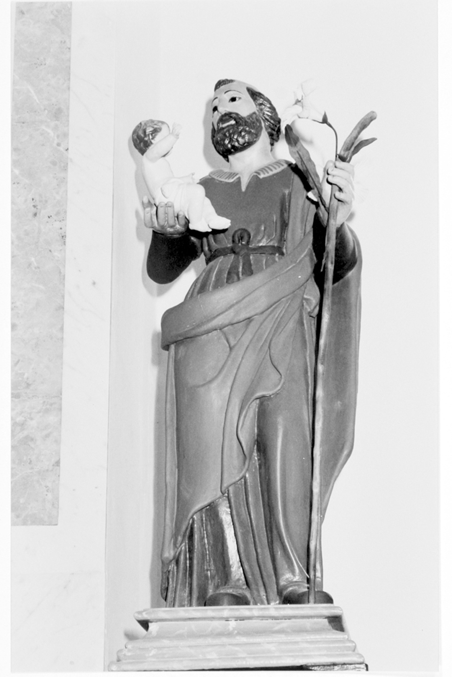 San giuseppe e gesù bambino (statua)