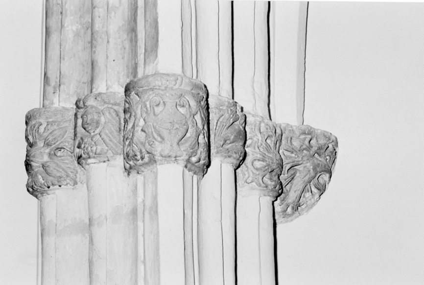 Capitello di pilastro, coppia