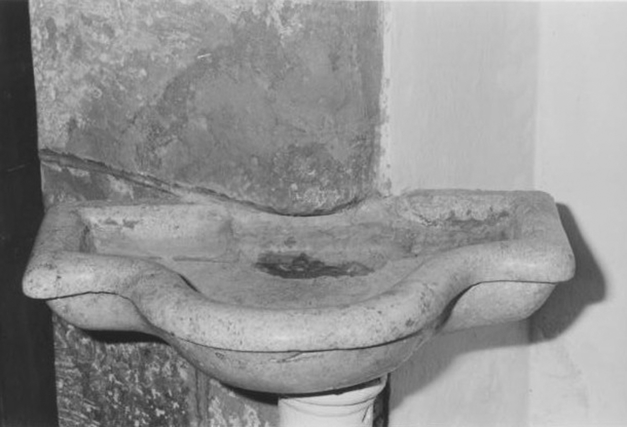 Acquasantiera pensile