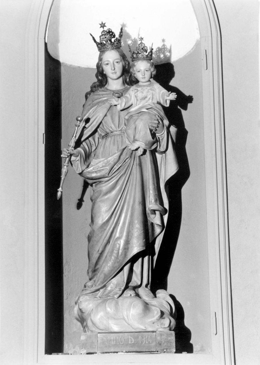 Madonna con bambino (statua)