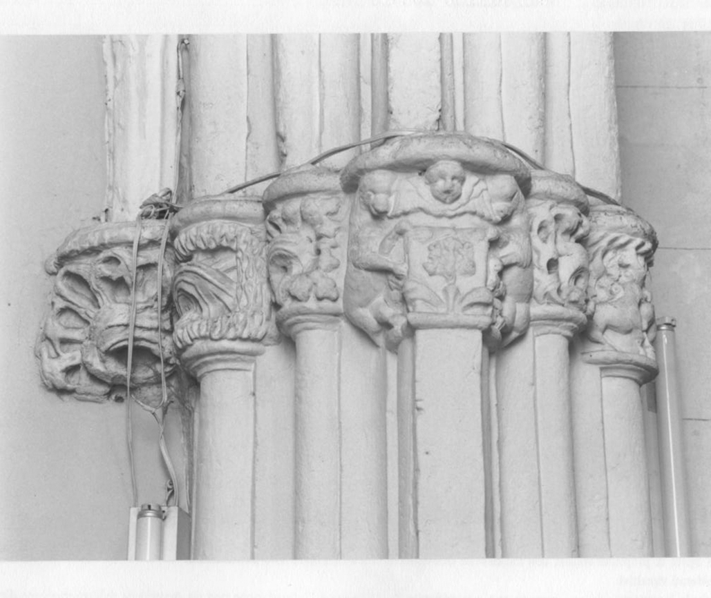 Capitello, coppia