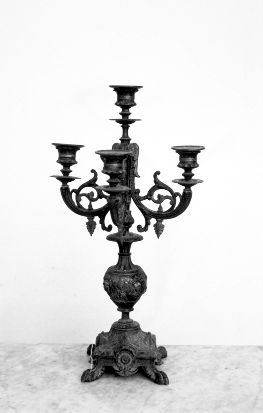 Candeliere d'altare, coppia