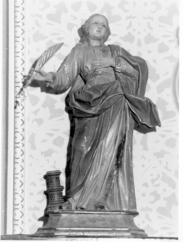 Santa barbara (statua)
