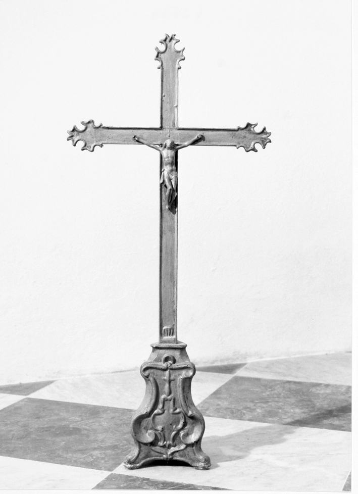 Croce (scultura)