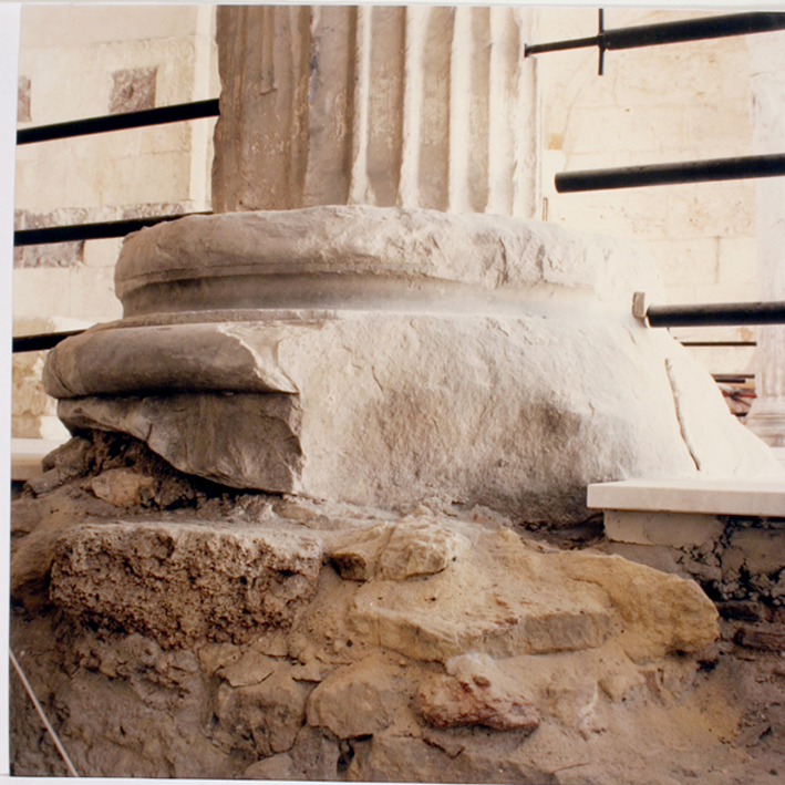 Base di colonna, elemento d'insieme