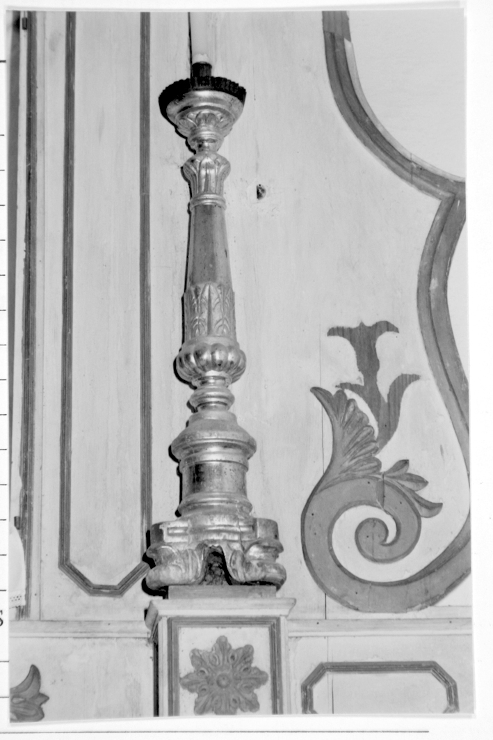 Candeliere d'altare, serie