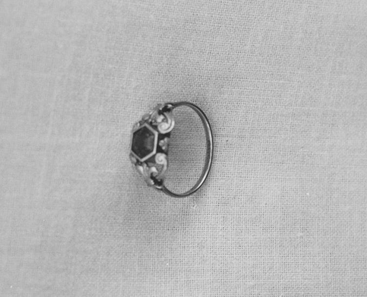 Anello