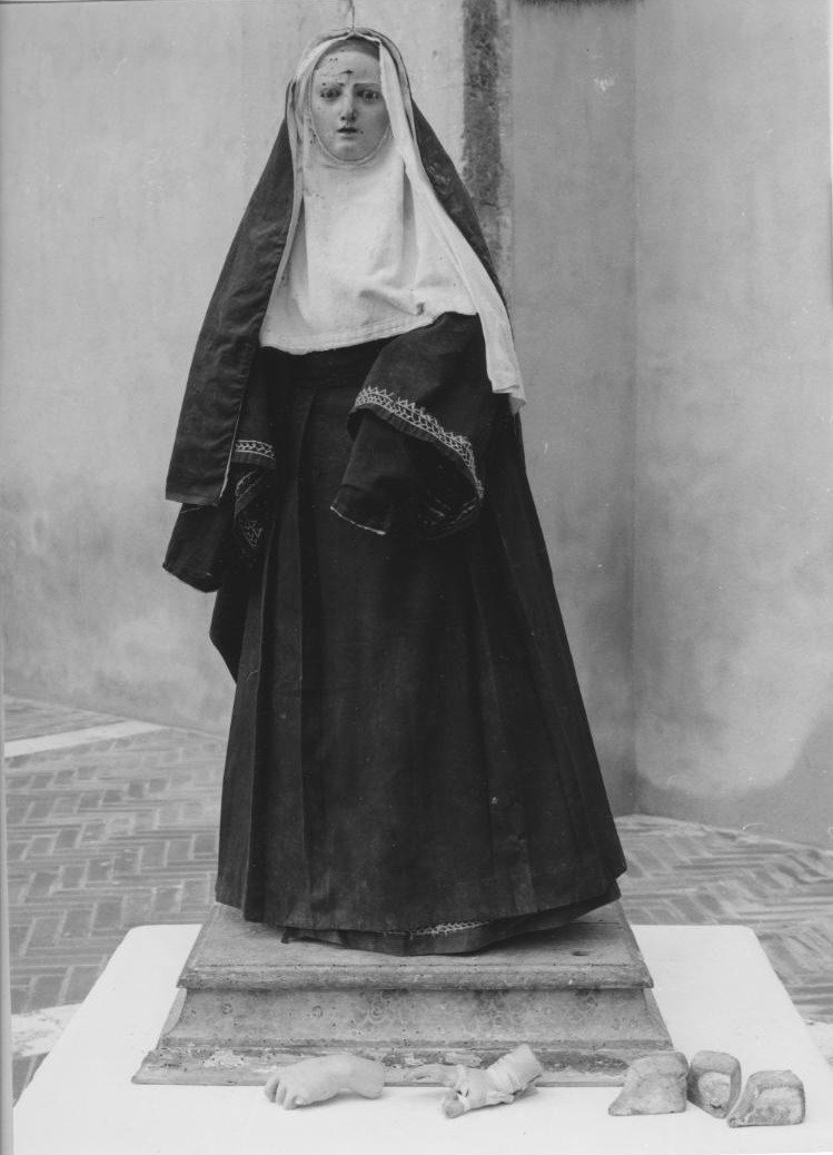 Madonna addolorata (statua)