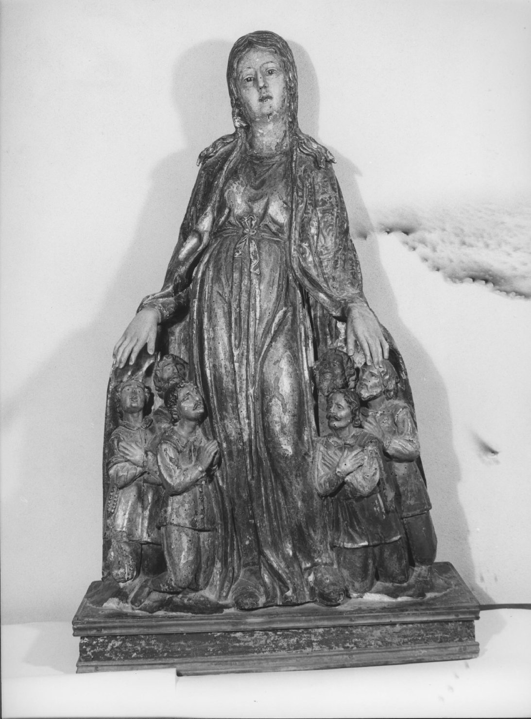 Madonna della misericordia (statua)