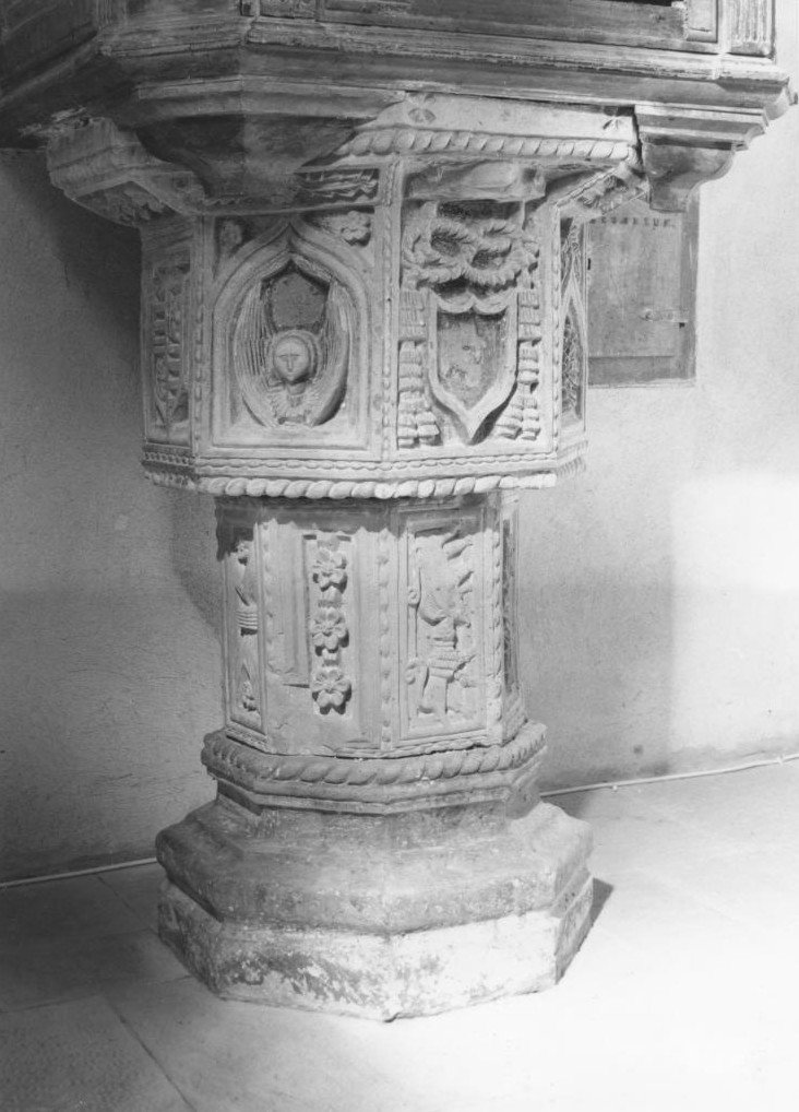 Fonte battesimale, elemento d'insieme