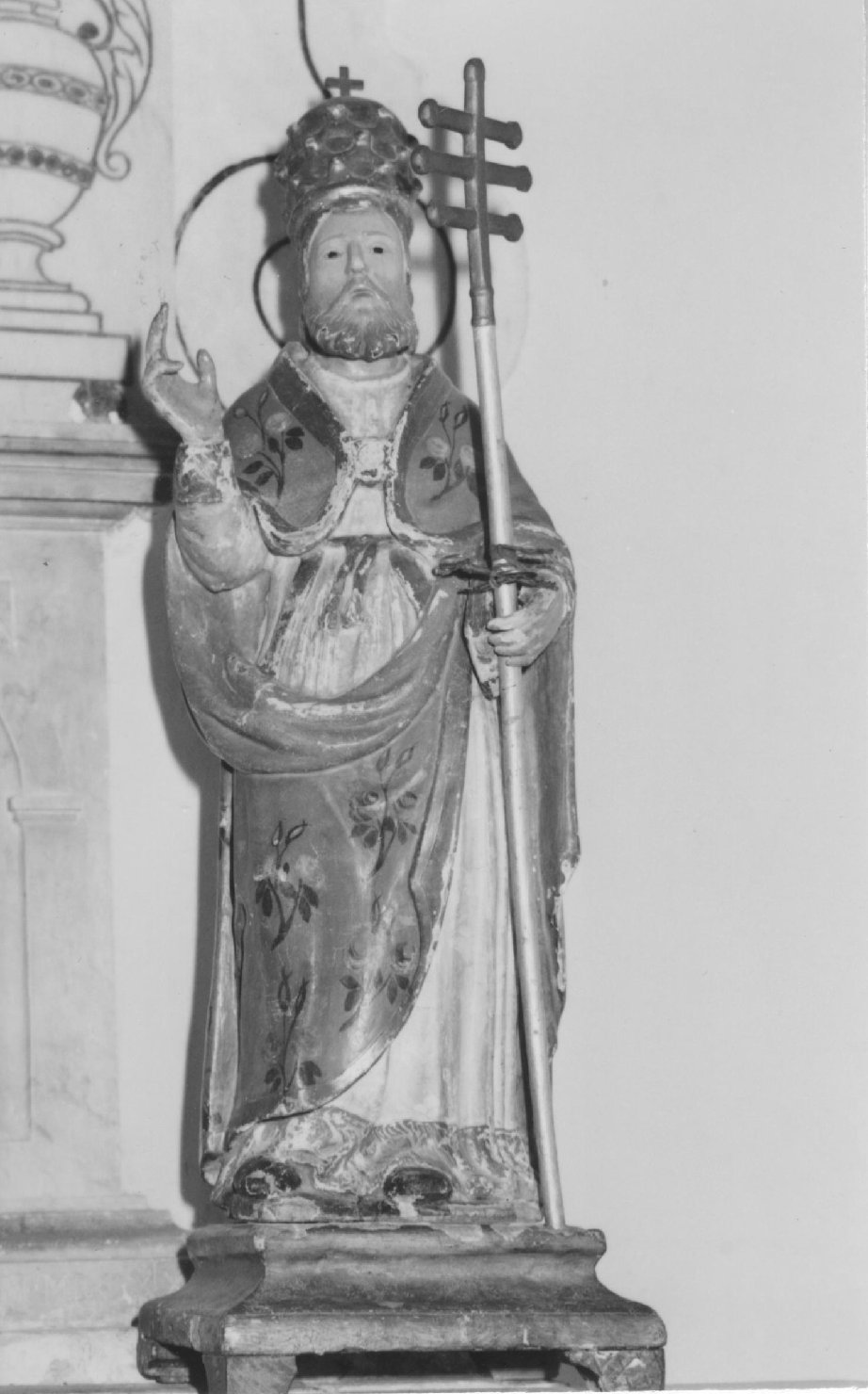 Madonna del rosario (chiave di volta)