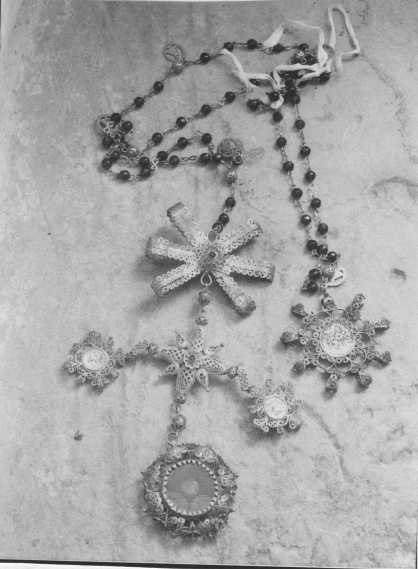Madonna in trono (corona del rosario)