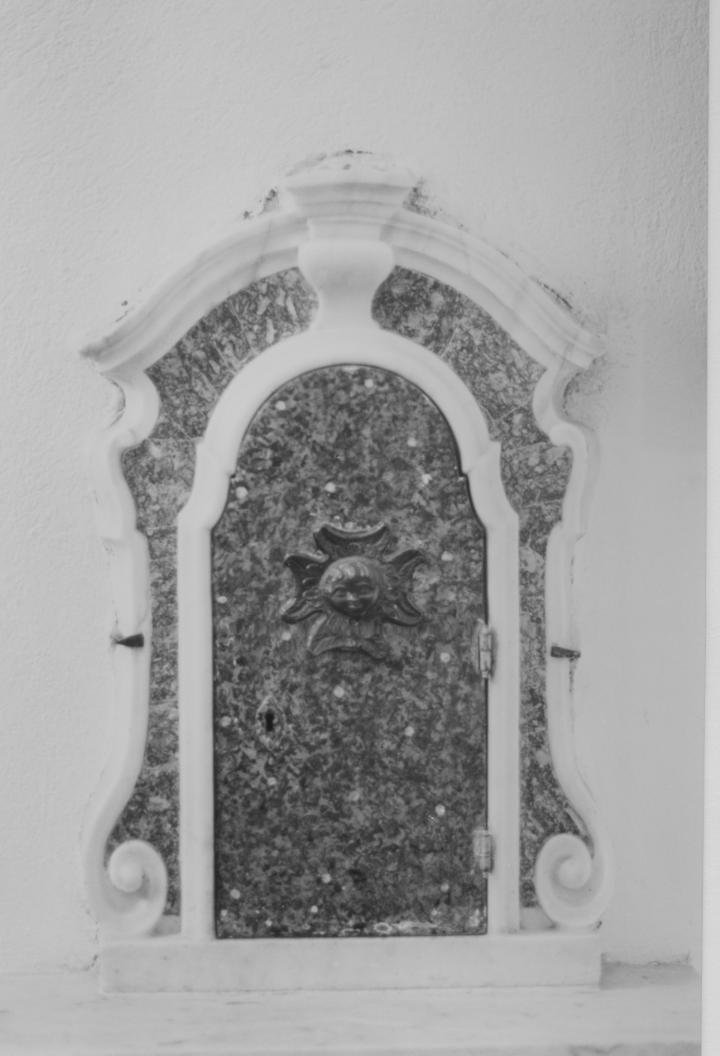 Armadietto per oli santi