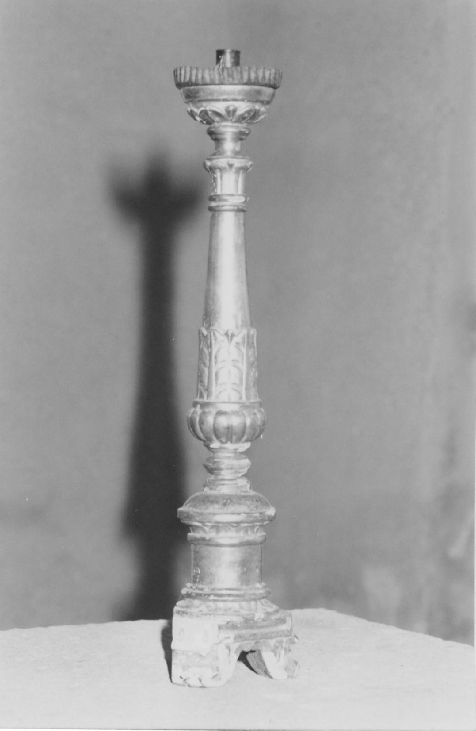 Candeliere d'altare, serie