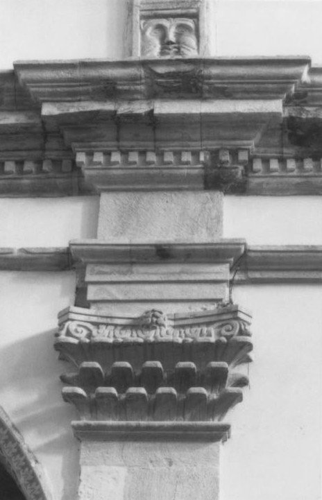 Capitello di pilastro