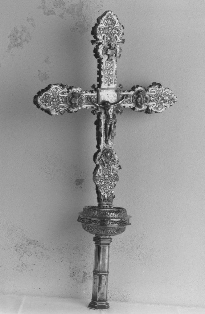 Croce processionale