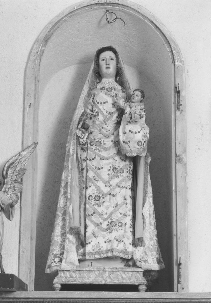 Madonna con bambino (statua)