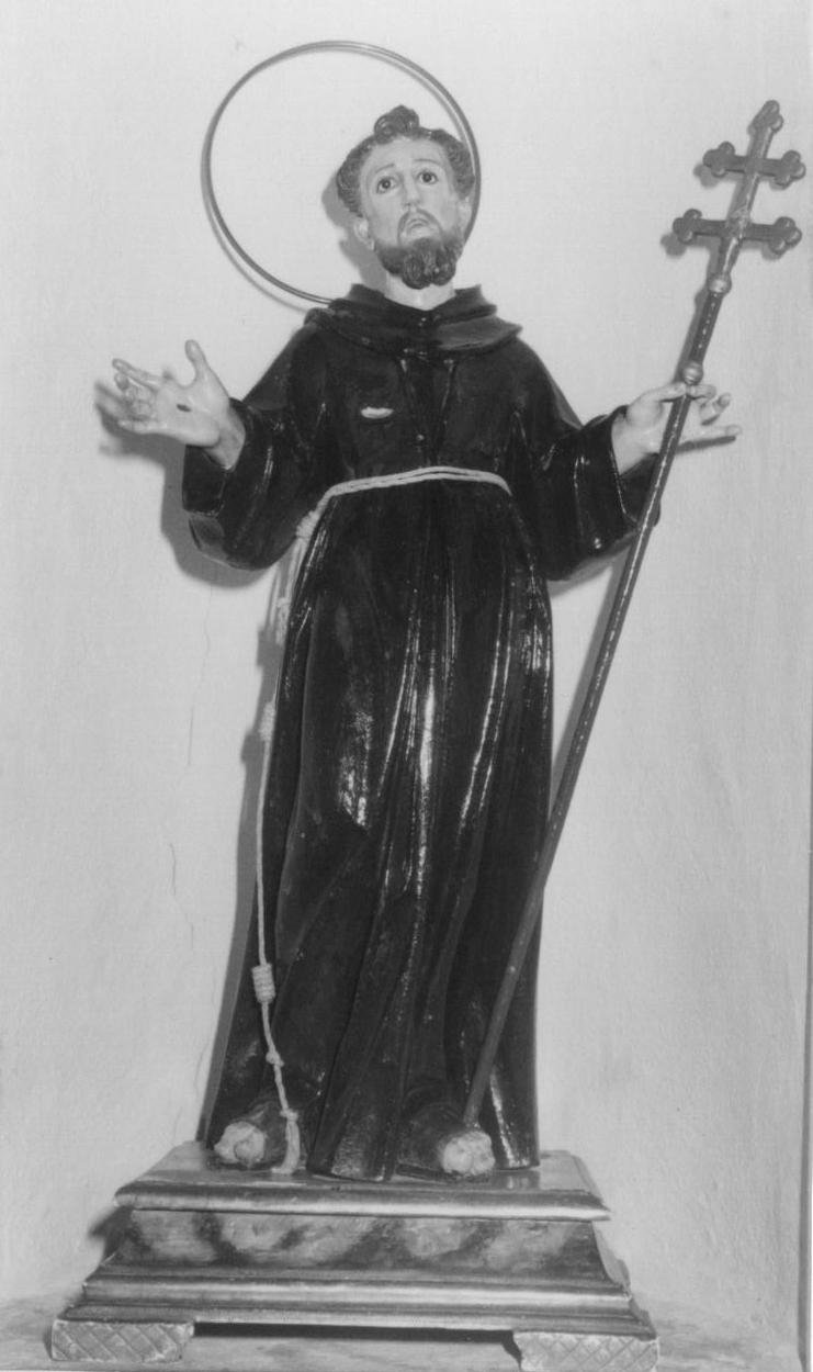 San francesco d'assisi (statua)
