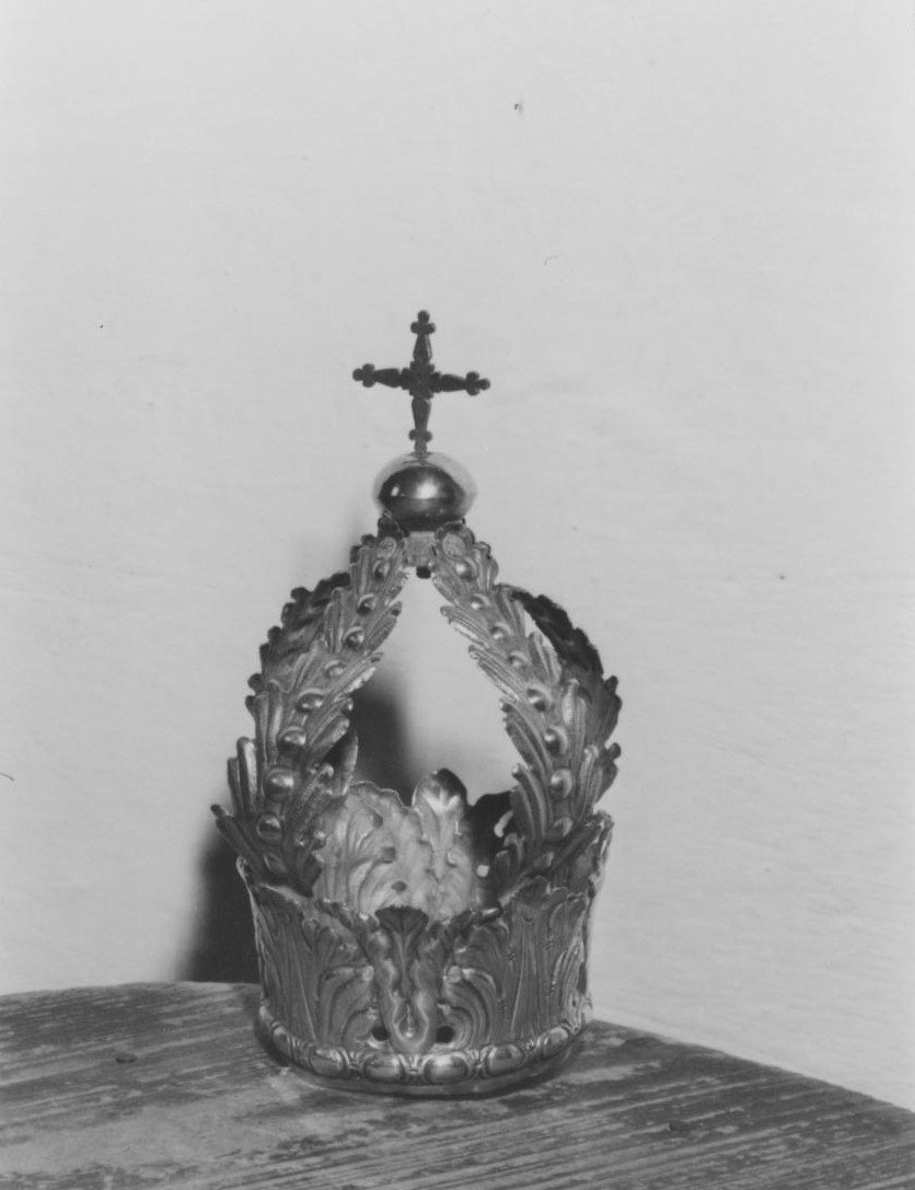Corona di immagine sacra