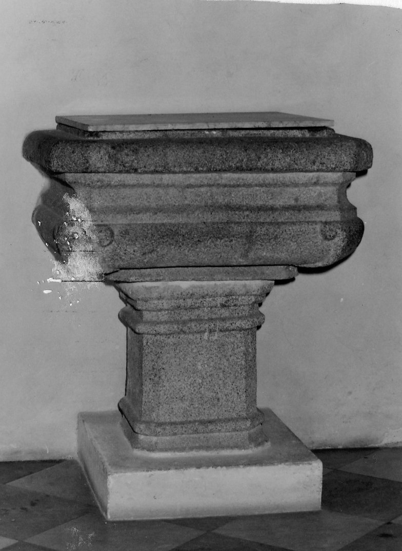 Fonte battesimale