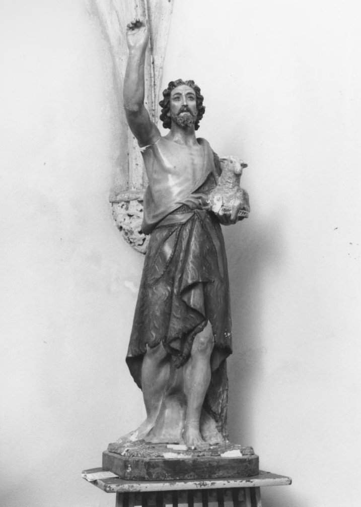 Statua