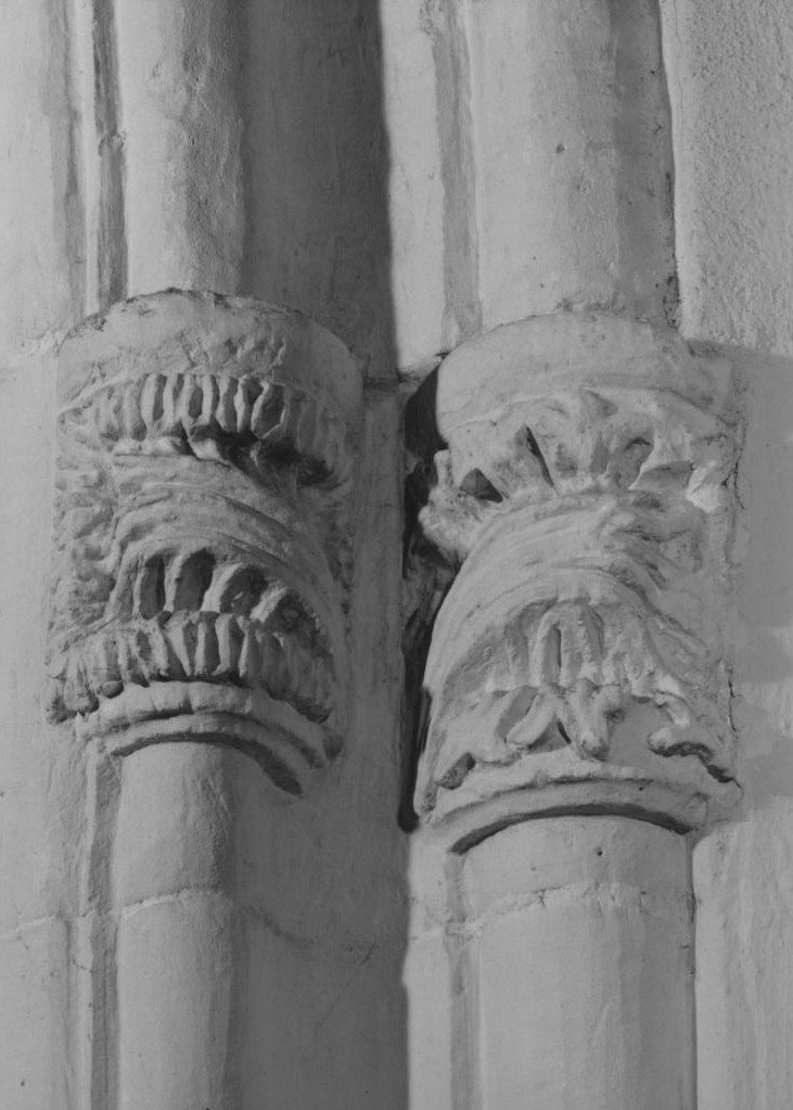 Motivi decorativi vegetali (capitello, serie)