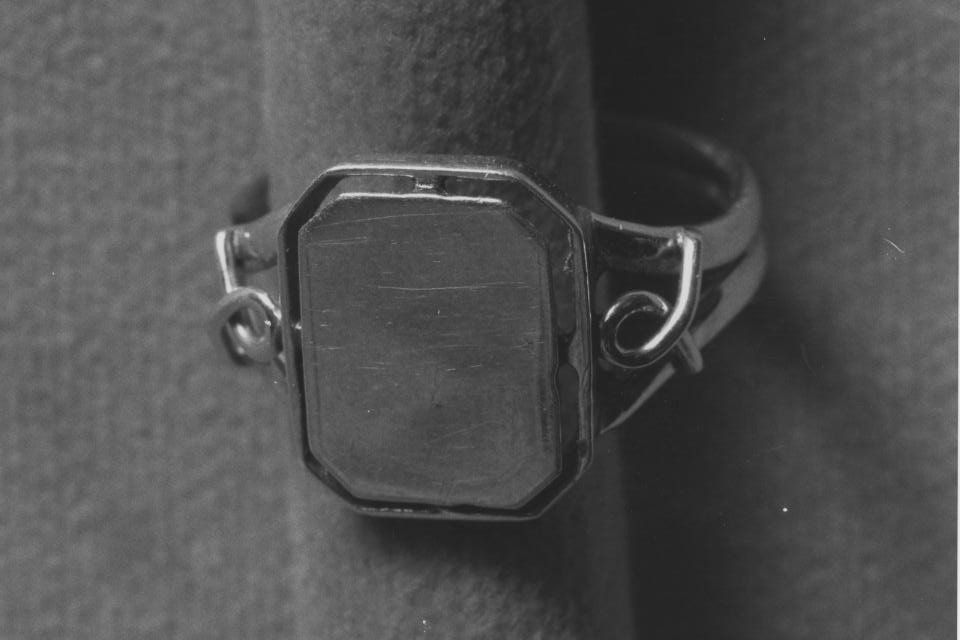 Anello