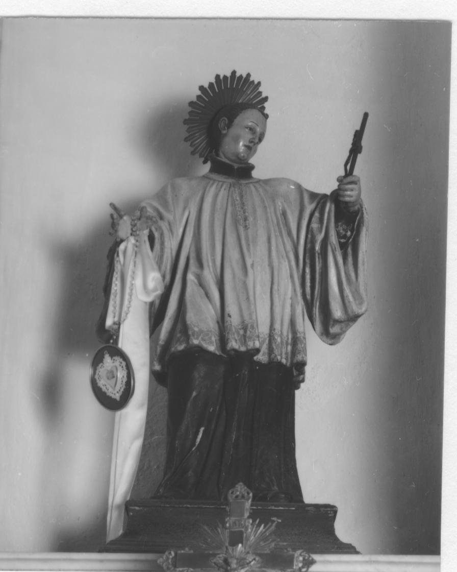 Statua