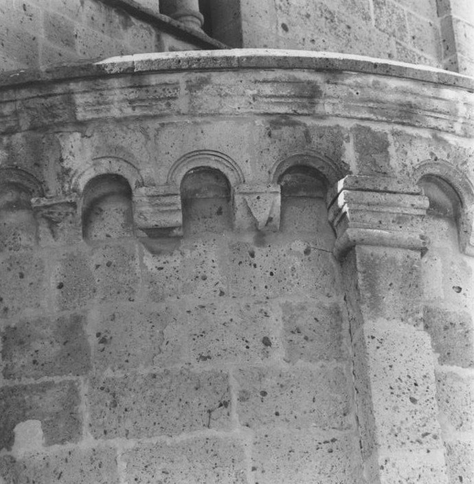 Archetto pensile, serie
