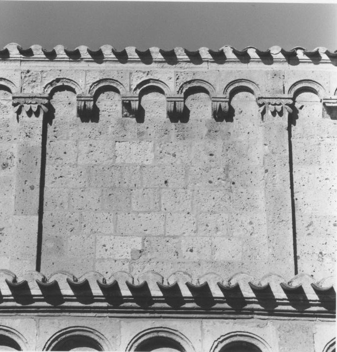 Archetto pensile, serie