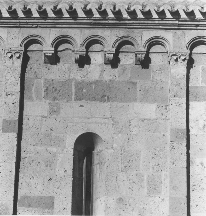 Archetto pensile, serie