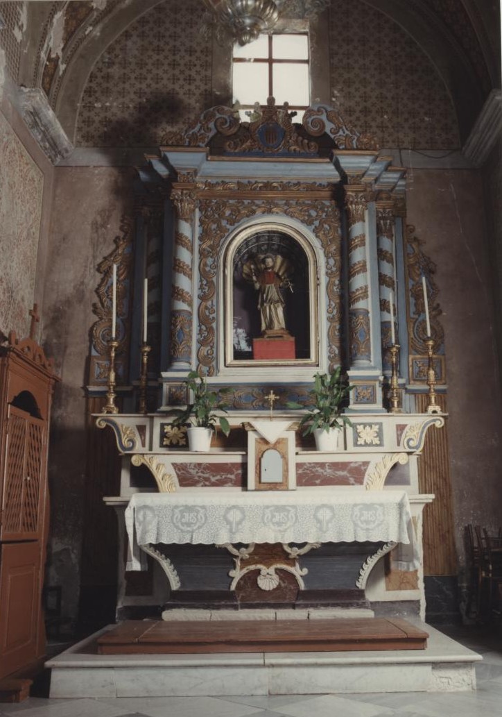 Altare di san raimondo, altare